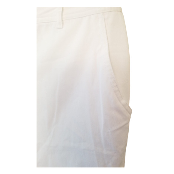 Studio Works White Capri Shorts Women's size 12P 32 Inseam 12 in NWT - Picture 6 of 10